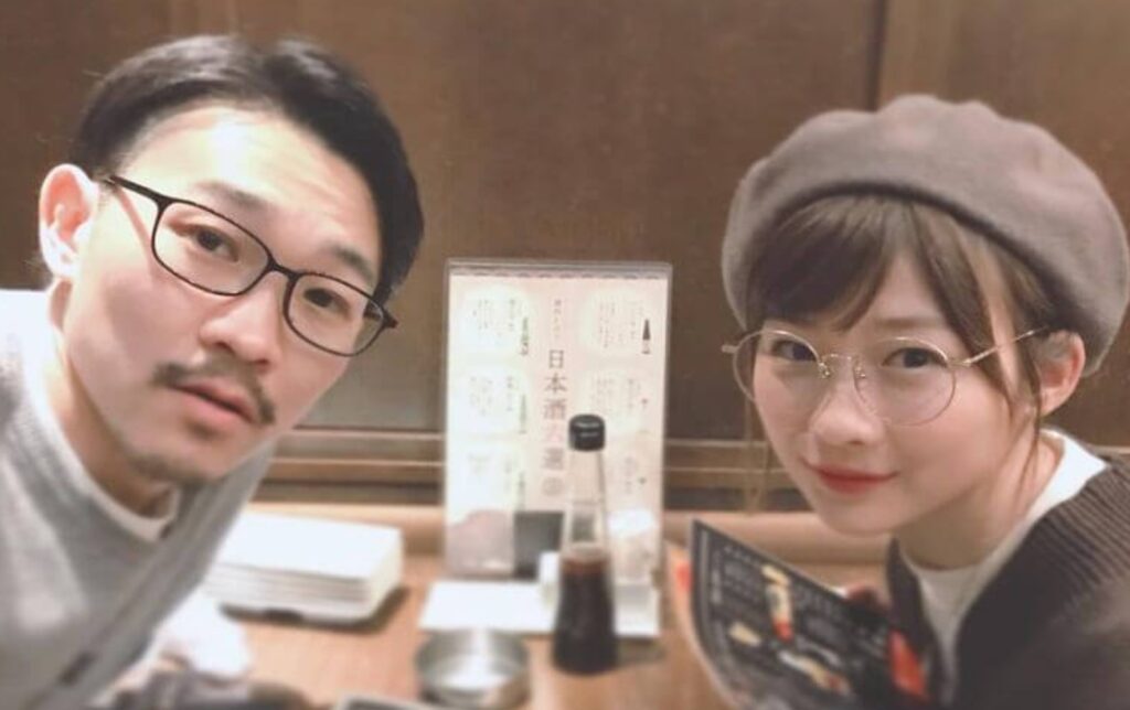 芸人で兄のオズワルド伊藤さんと日本の女優・伊藤沙莉さん